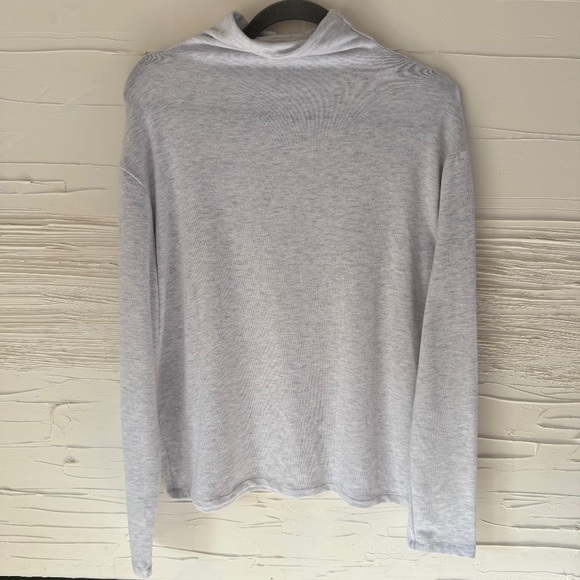Aritzia Tops - Aritzia | Wilfred | Light Grey Mock Neck | Size Small